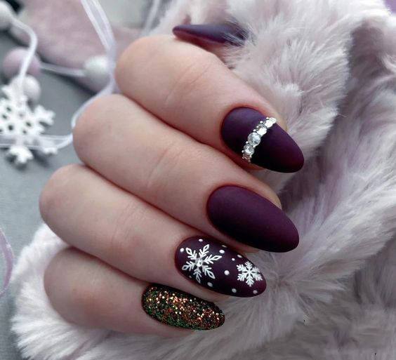 40+ mẫu nail mùa Giáng sinh 2023 đẹp, phong cách và dễ thương