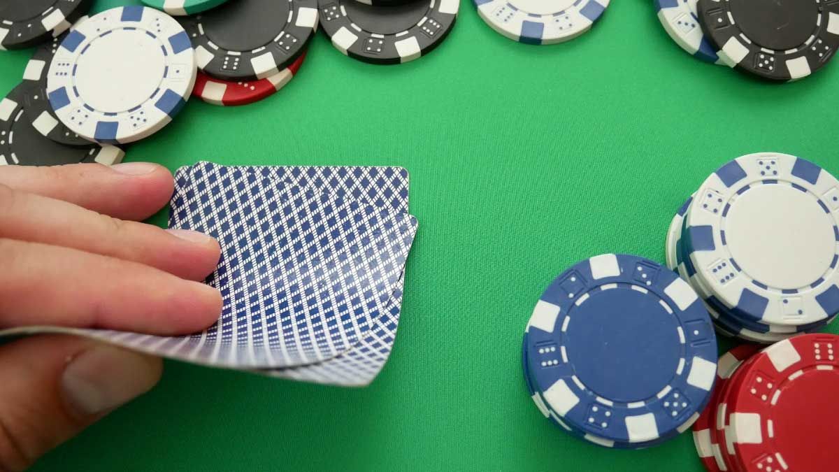 Steal Poker Là Gì? ⚡ Các Chiến Thuật Steal Poker Cơ Bản