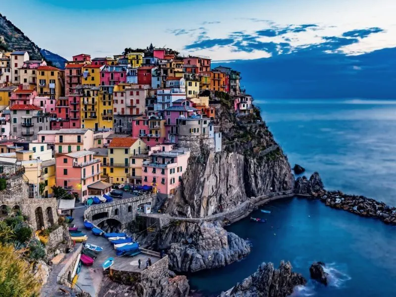 Khám Phá Những Biểu Tượng Nước Ý Đầy Mê Hoặc Không Thể Bỏ Lỡ